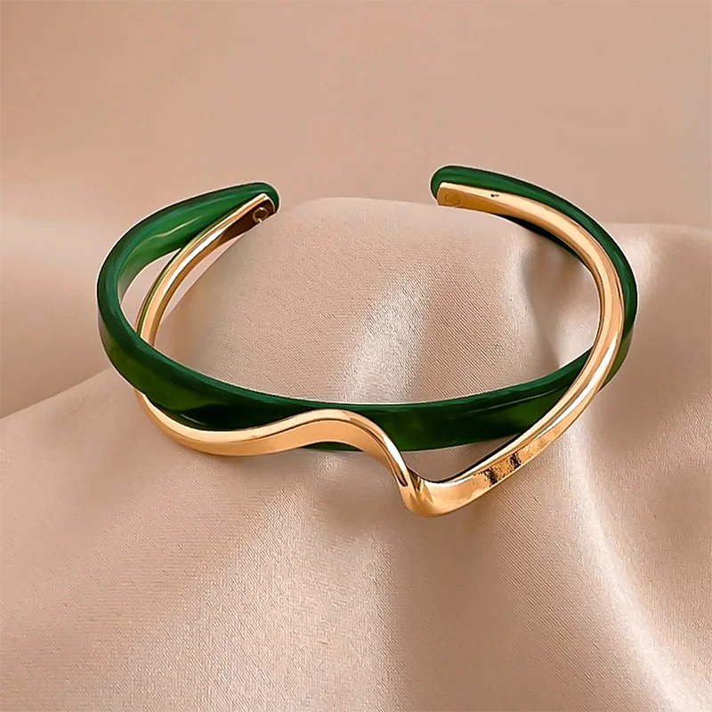 Luxurious Bracelet for Women