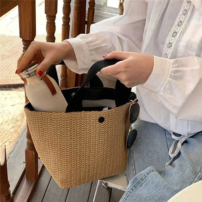 Elegant Straw Beach Bag