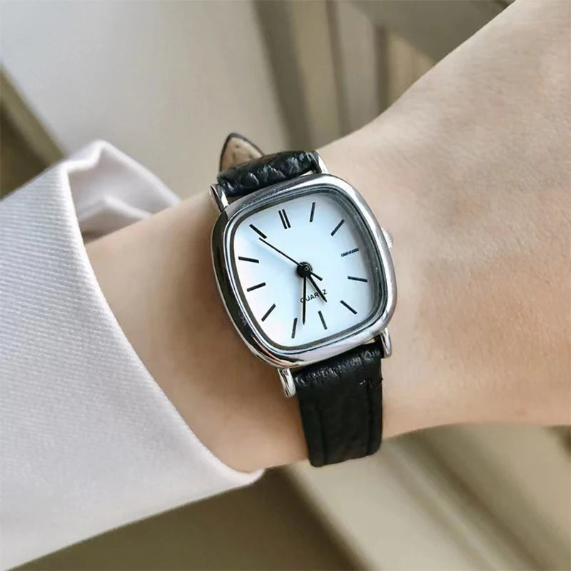 Elegant Minimalistic Wristwatch for Women